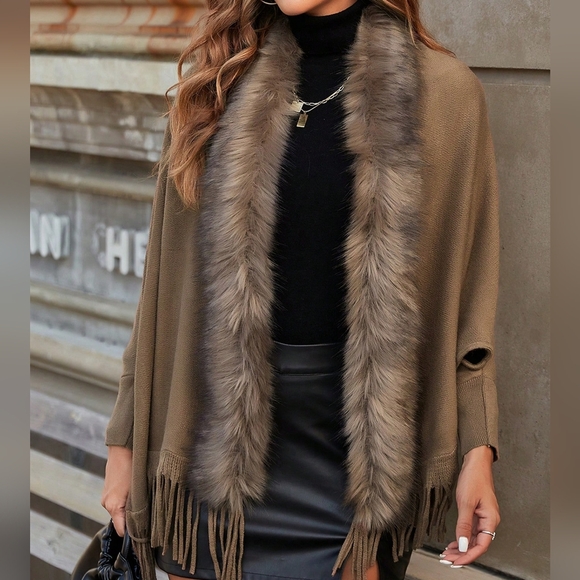 Trim Fringe Hem Cardigan - Picture 3 of 6